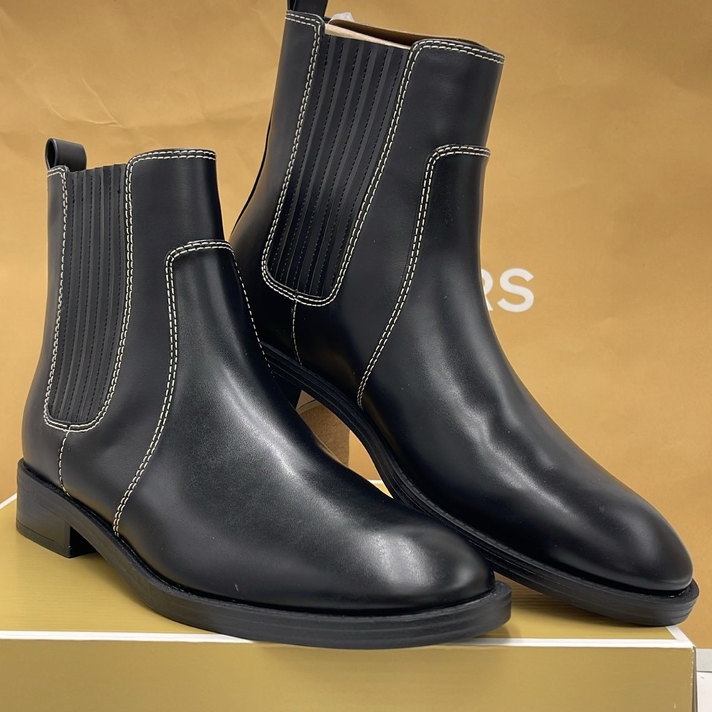 Michael Kors ELLA FLAT BOOTIE
FAUX LEATHER
49F4ELFE5L
BLACK - Picture 4 of 16